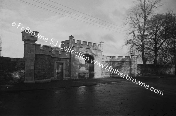 ST KIERANS COLLEGE MAIN ENTRANCE